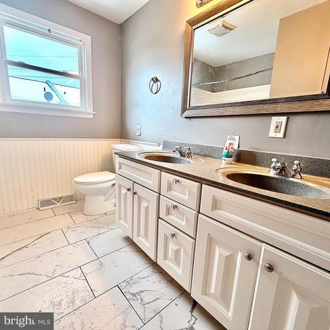 7 BERKS CT, Quakertown, PA 18951