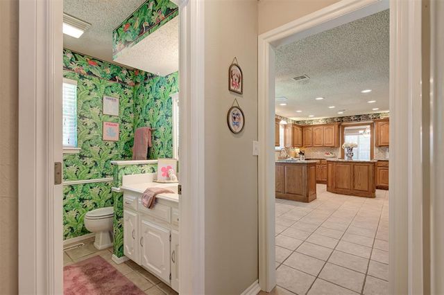 6710 E State Highway 9, Norman, OK 73026