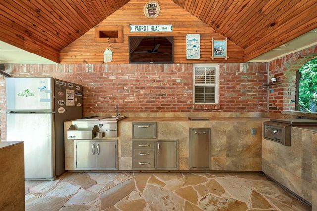 6710 E State Highway 9, Norman, OK 73026