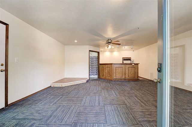 6710 E State Highway 9, Norman, OK 73026
