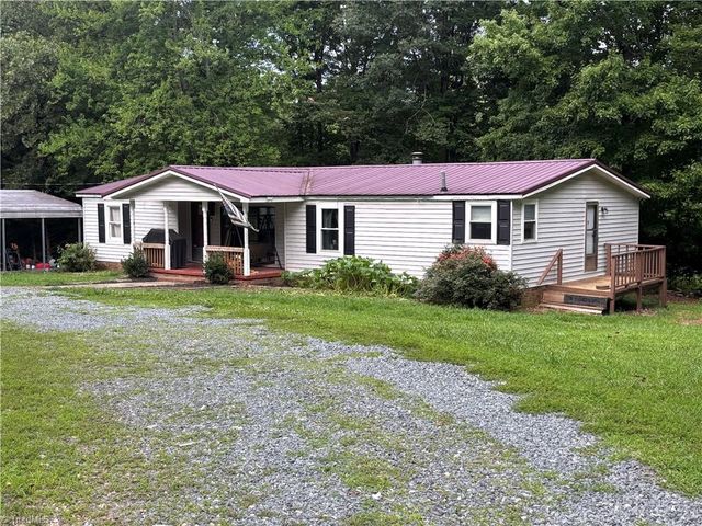 1283 Gene Martin Road, Walnut Cove, NC 27052