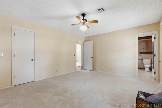 7121 S 75th East Avenue, Tulsa, OK 74133