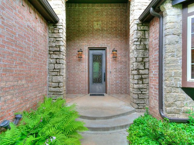1109 Salvo Bridge Court, Edmond, OK 73034