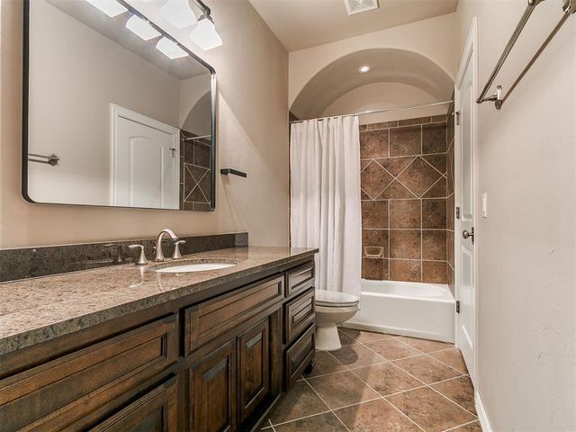 1109 Salvo Bridge Court, Edmond, OK 73034