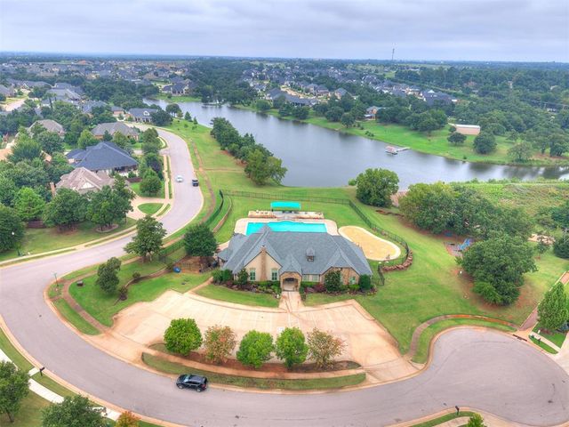 1109 Salvo Bridge Court, Edmond, OK 73034