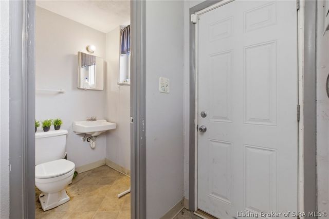 702 Cherokee Drive, New Albany, IN 47150