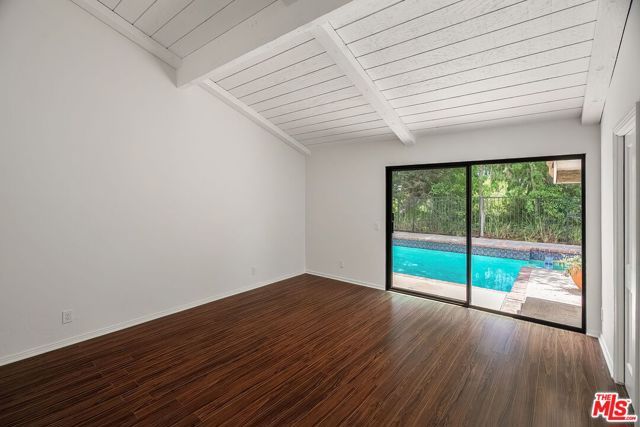 2952 Bottlebrush Drive, Los Angeles, CA 90077