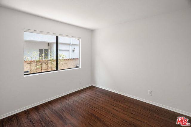 2952 Bottlebrush Drive, Los Angeles, CA 90077