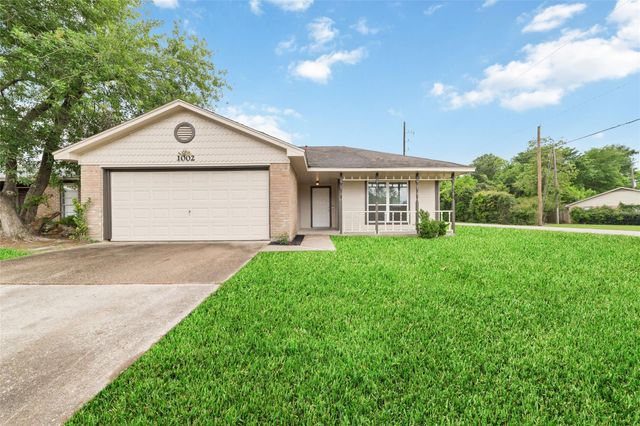 1002 Afton Court, Tomball, TX 77375