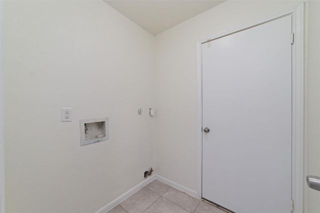 1002 Afton Court, Tomball, TX 77375