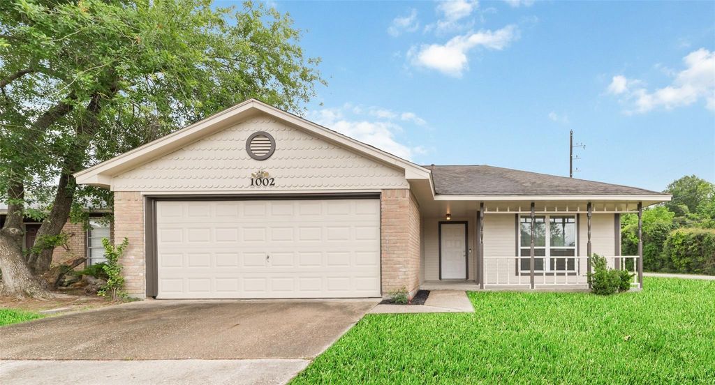 1002 Afton Court, Tomball, TX 77375