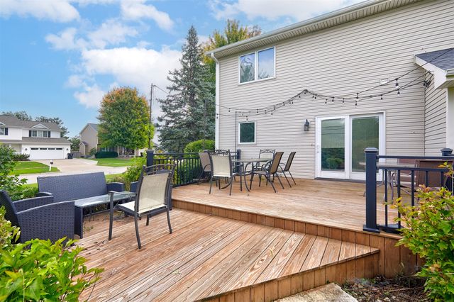 800 Spruce Street, Waukee, IA 50263
