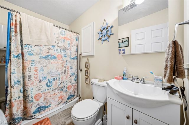 4911 Topper Avenue, Ashtabula, OH 44004