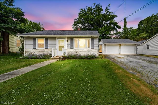 4911 Topper Avenue, Ashtabula, OH 44004