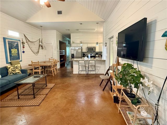 2212 State Highway 361 221, Port Aransas, TX 78373