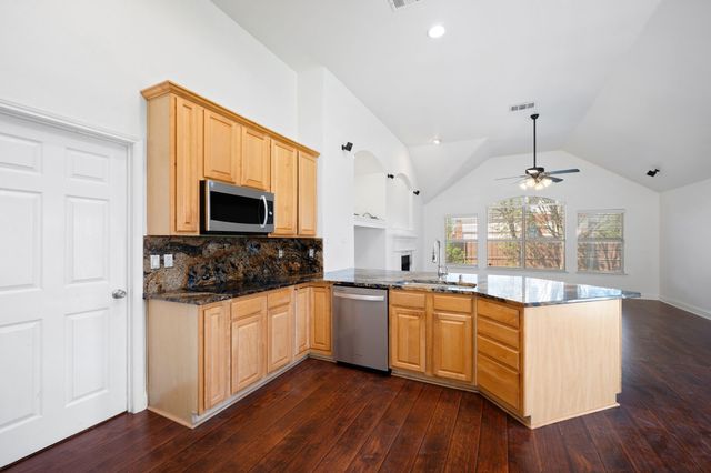 516 Castleford Drive, Allen, TX 75013