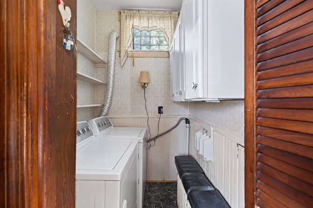 578 Valentine St, Fall River, MA 02720