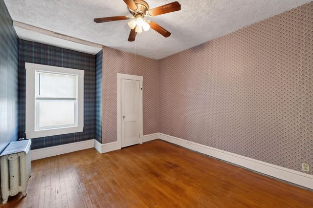 578 Valentine St, Fall River, MA 02720