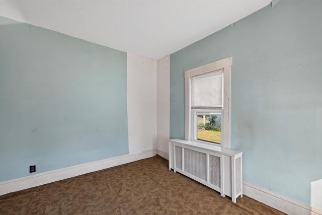 578 Valentine St, Fall River, MA 02720
