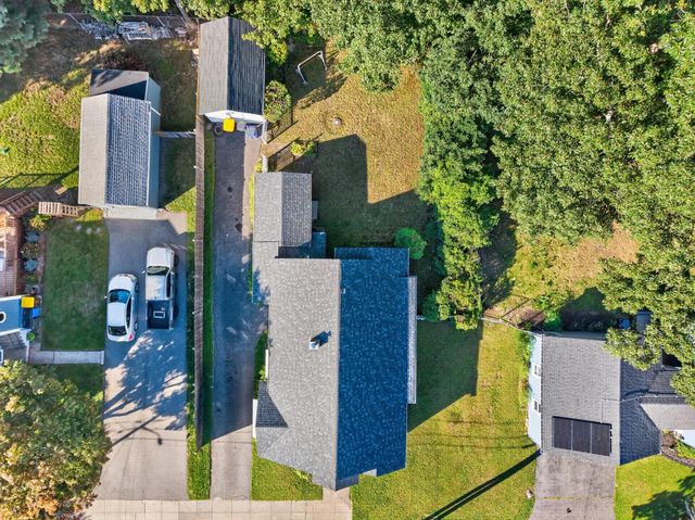 578 Valentine St, Fall River, MA 02720