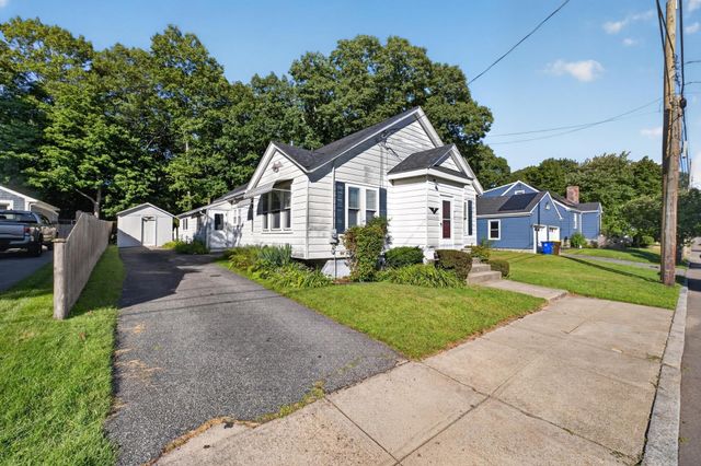 578 Valentine St, Fall River, MA 02720