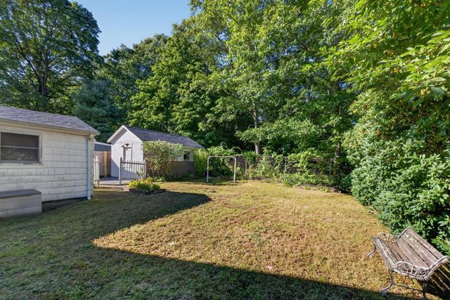 578 Valentine St, Fall River, MA 02720