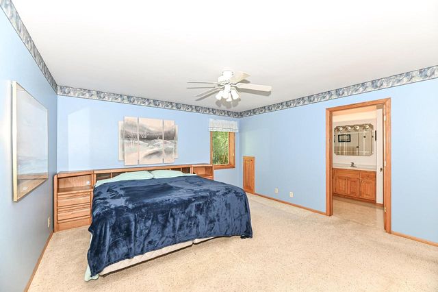 27151 Ridgewood TRAIL, Waterford, WI 53185
