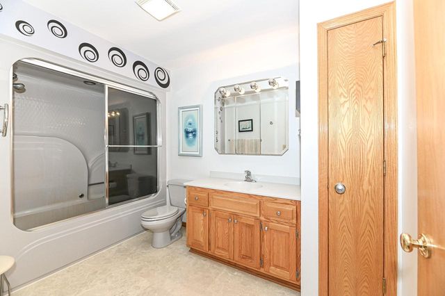 27151 Ridgewood TRAIL, Waterford, WI 53185