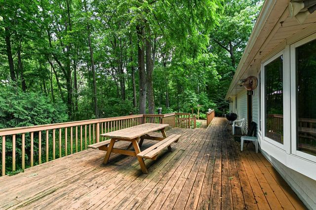 27151 Ridgewood TRAIL, Waterford, WI 53185