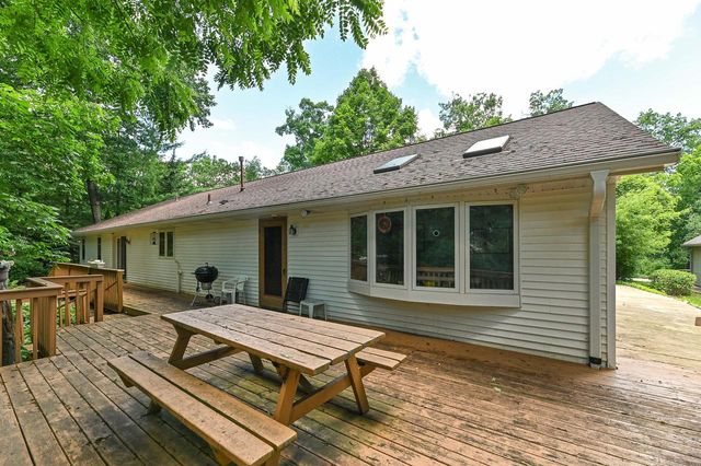 27151 Ridgewood TRAIL, Waterford, WI 53185