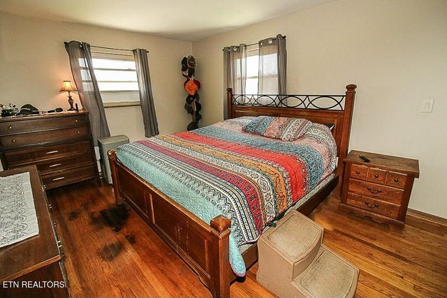 7505 Blacks Ferry Rd, Knoxville, TN 37931
