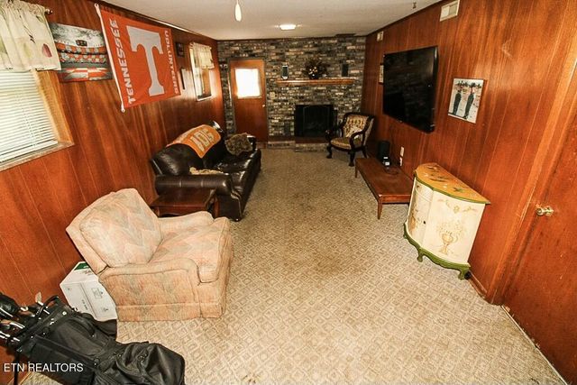 7505 Blacks Ferry Rd, Knoxville, TN 37931