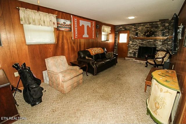 7505 Blacks Ferry Rd, Knoxville, TN 37931