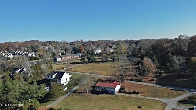 7505 Blacks Ferry Rd, Knoxville, TN 37931