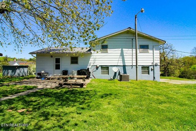 7505 Blacks Ferry Rd, Knoxville, TN 37931