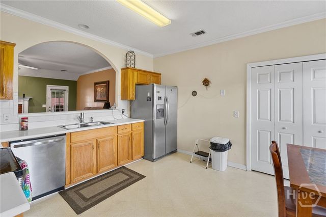 125 Hawthorne Drive, Guyton, GA 31312