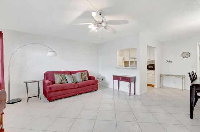 549 Fanshaw N, Boca Raton, FL 33434