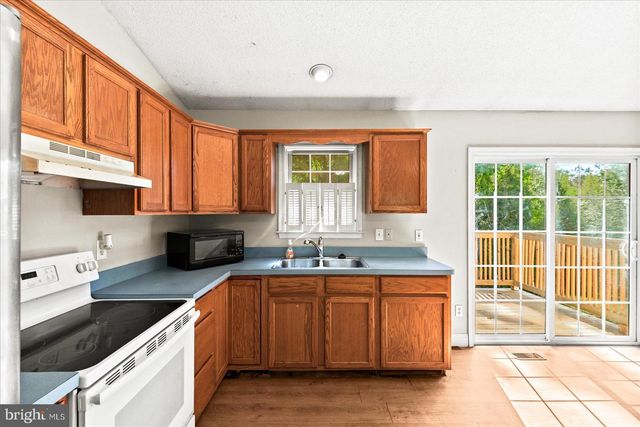 11024 LADYSMITH RD, Ruther Glen, VA 22546