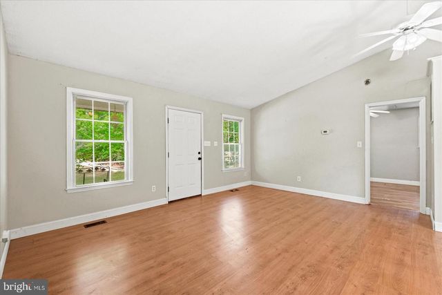 11024 LADYSMITH RD, Ruther Glen, VA 22546