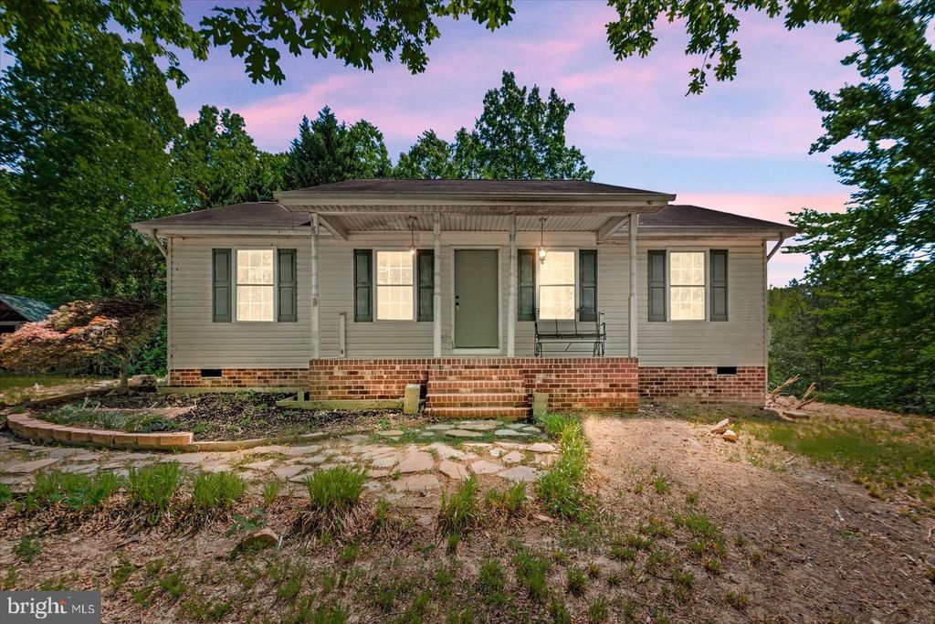 11024 LADYSMITH RD, Ruther Glen, VA 22546