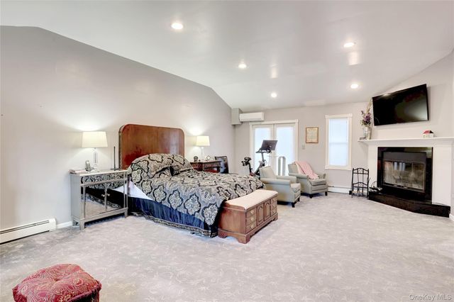 1 Forest Glen Court, Suffern, NY 10901