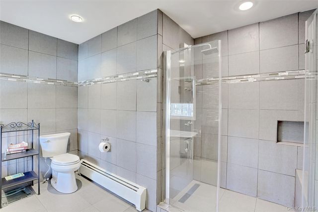 1 Forest Glen Court, Suffern, NY 10901