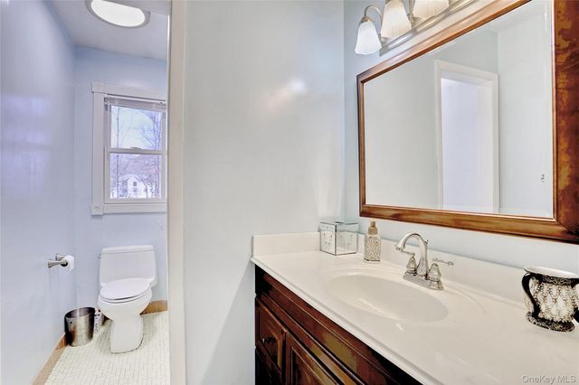 1 Forest Glen Court, Suffern, NY 10901