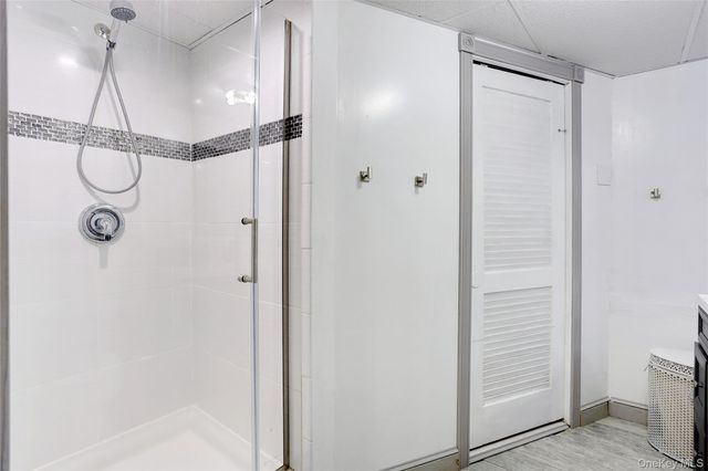 1 Forest Glen Court, Suffern, NY 10901