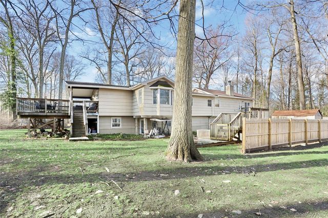 1 Forest Glen Court, Suffern, NY 10901