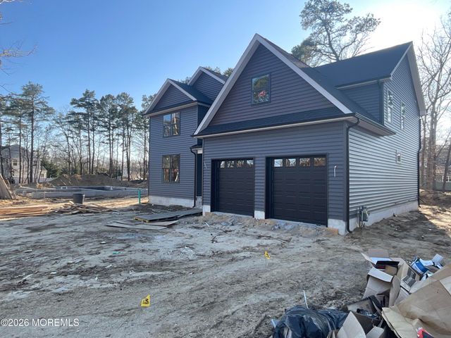 2 Railroad Avenue, Bayville, NJ 08721