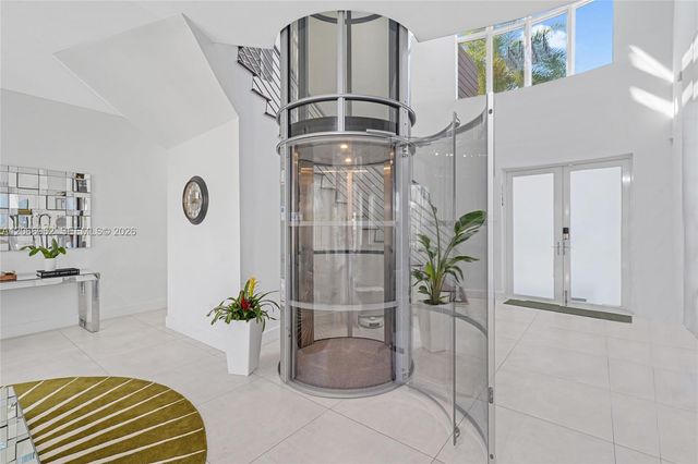 7515 NW 99th Avenue, Doral, FL 33178