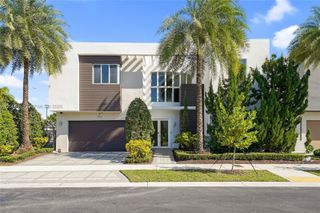 7515 NW 99th Avenue, Doral, FL 33178
