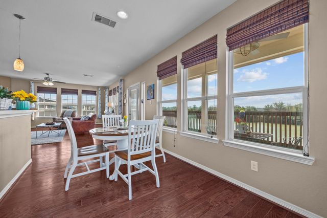 1133 E Meyer Road, Seabrook, TX 77586