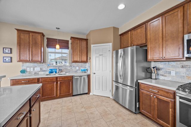 1133 E Meyer Road, Seabrook, TX 77586